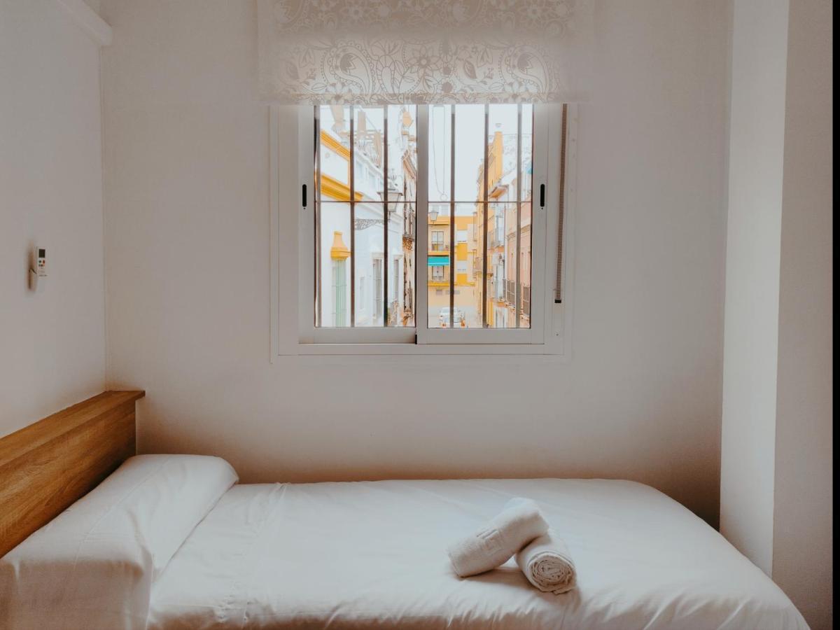 Ferienwohnung Casa Hiniesta.Amplia Y Luminosa.Perfecta Familias! Sevilla Exterior foto